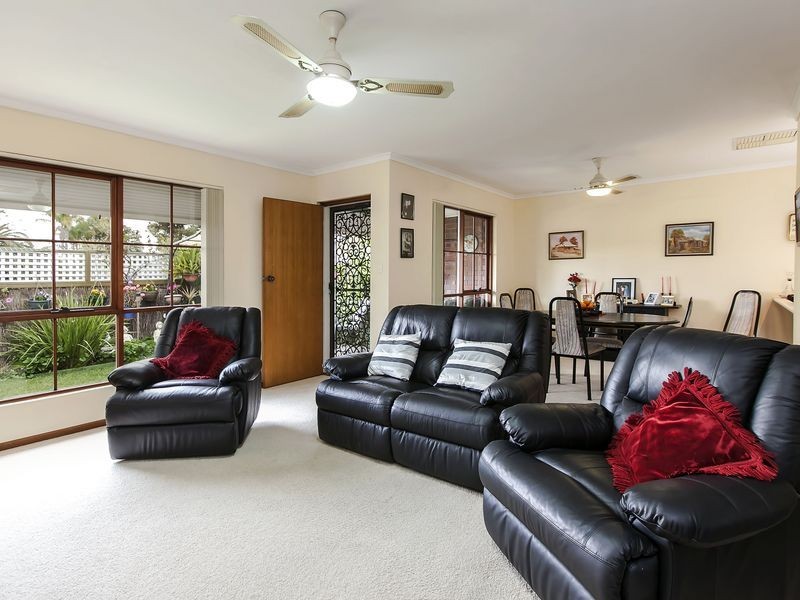 1/4 Moorea Court, West Lakes SA 5021