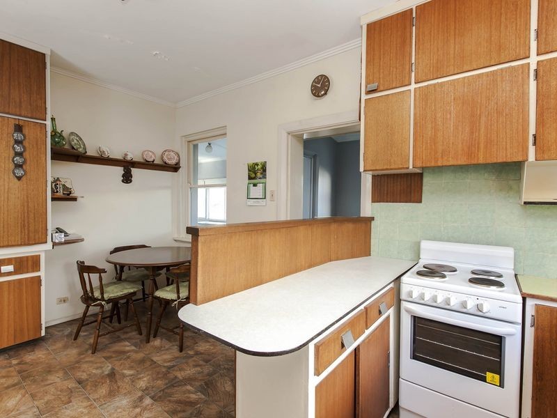 122 Seaview Road, Tennyson SA 5022