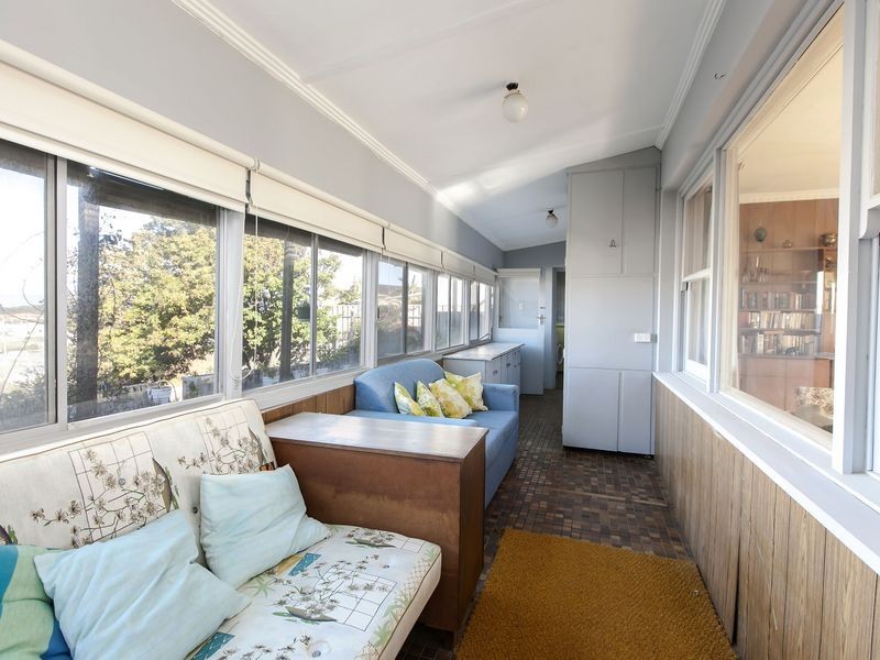 122 Seaview Road, Tennyson SA 5022