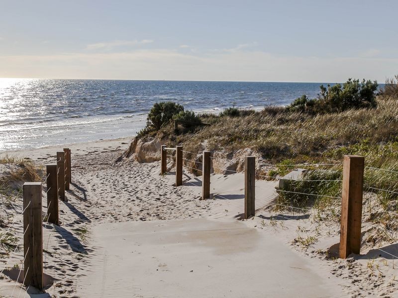 122 Seaview Road, Tennyson SA 5022