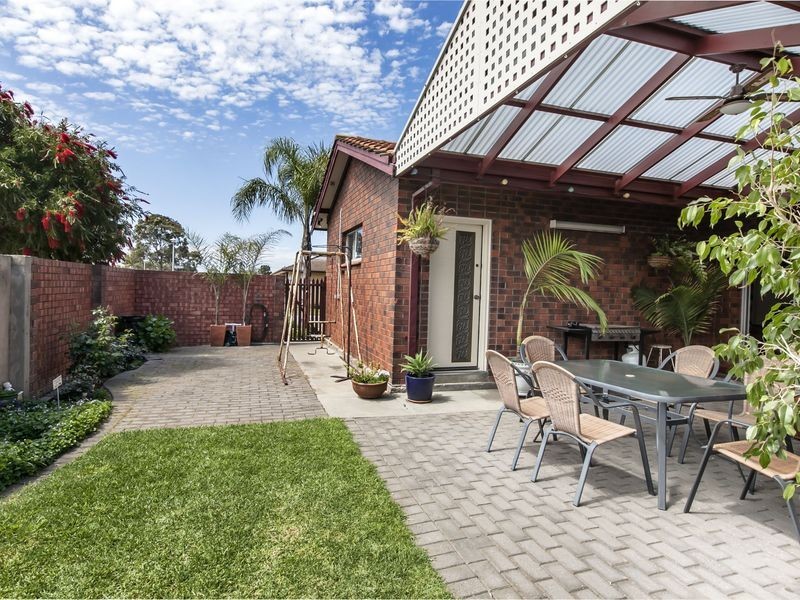 12 Mara Place, West Lakes SA 5021