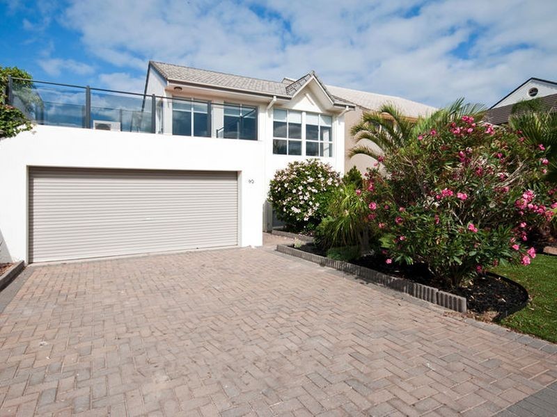 90 Gulf Point Drive, North Haven SA 5018