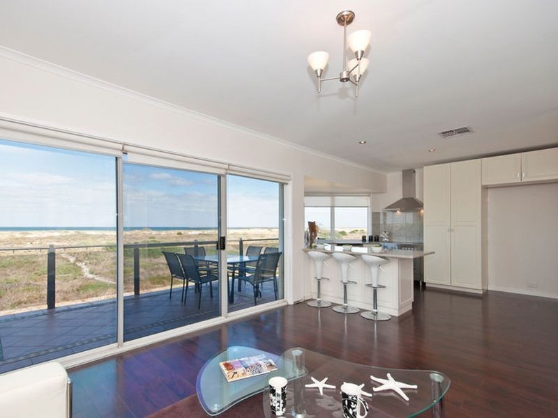 90 Gulf Point Drive, North Haven SA 5018