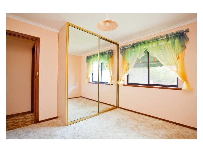 25 Liberman Court, West Lakes SA 5021