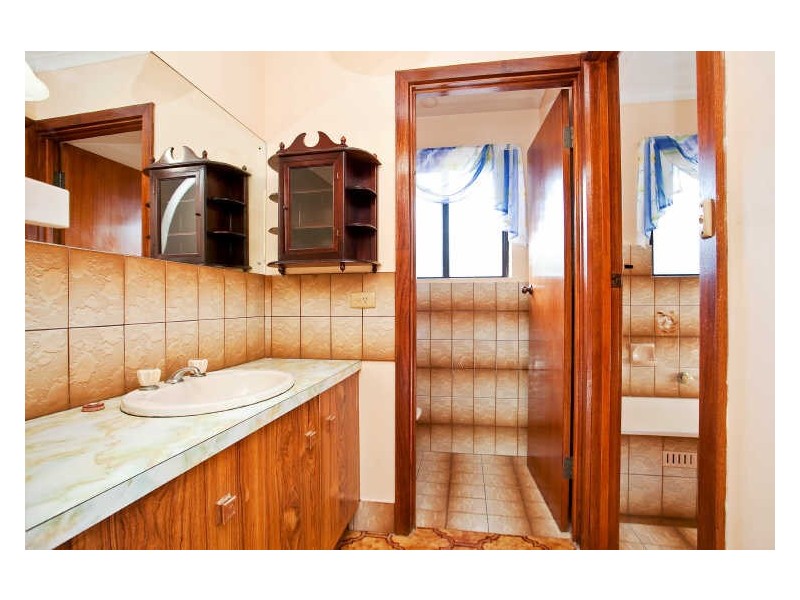 25 Liberman Court, West Lakes SA 5021