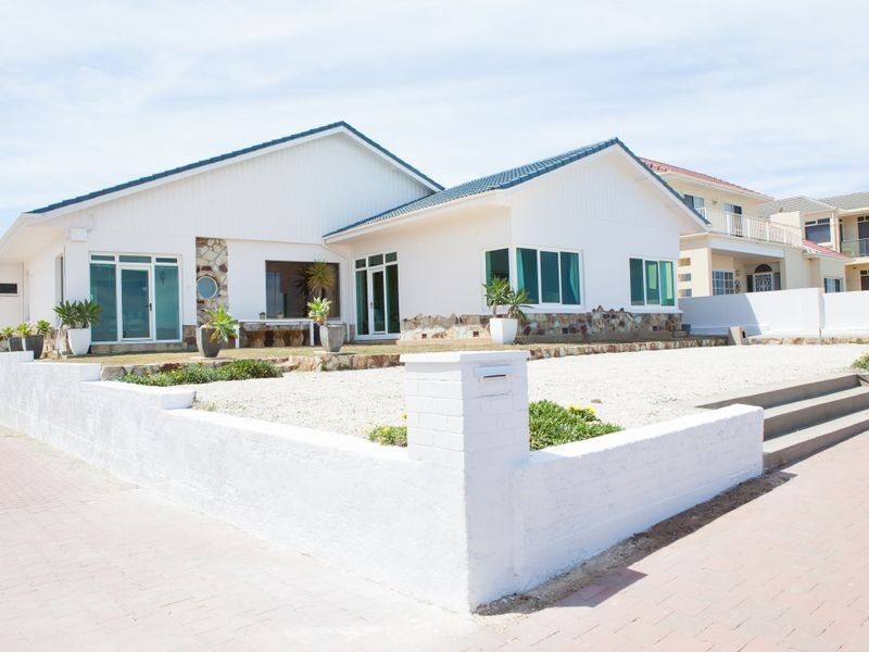 41 North Esplanade, Glenelg North SA 5045