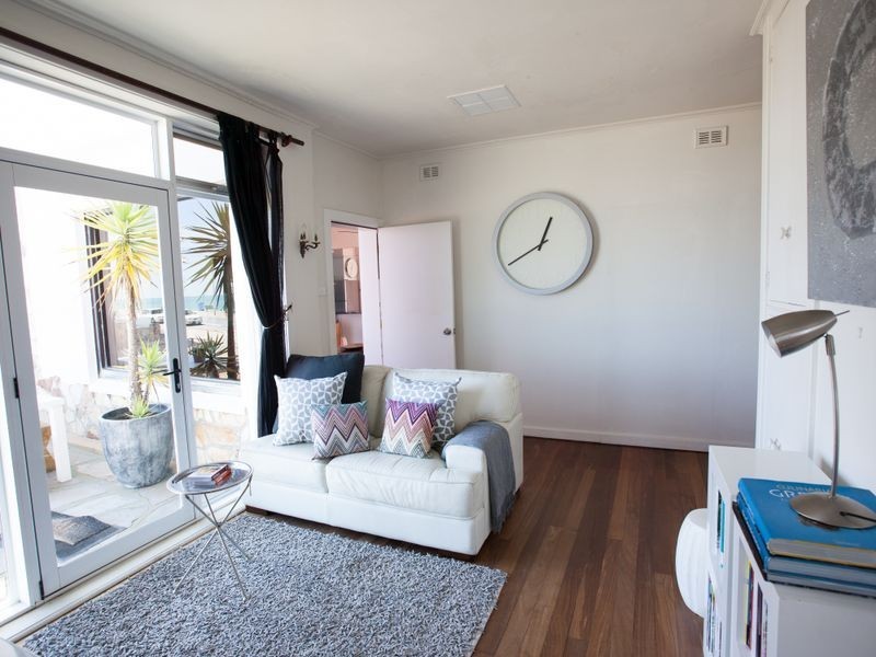 41 North Esplanade, Glenelg North SA 5045