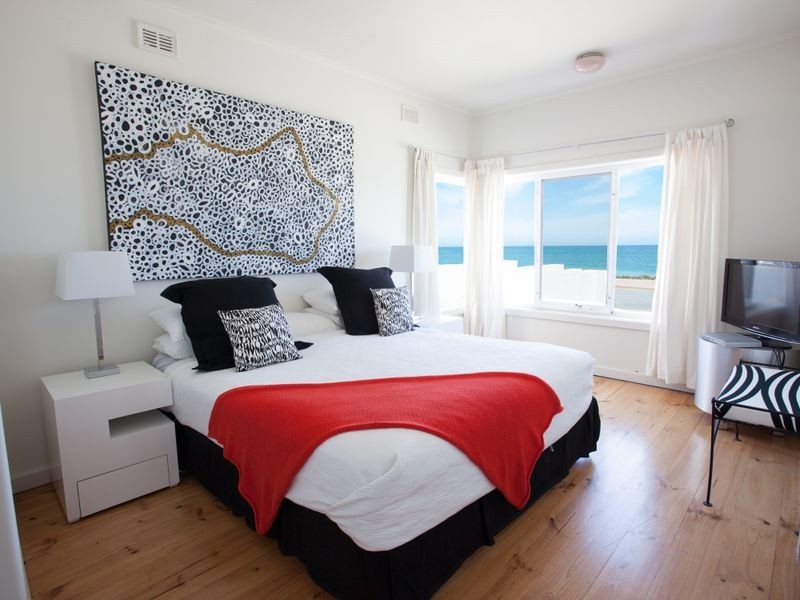 41 North Esplanade, Glenelg North SA 5045