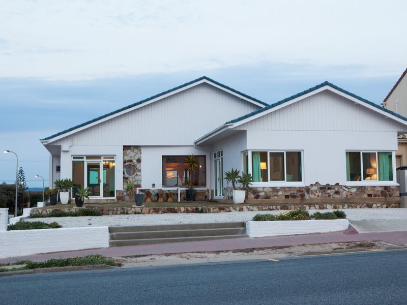 41 North Esplanade, Glenelg North SA 5045