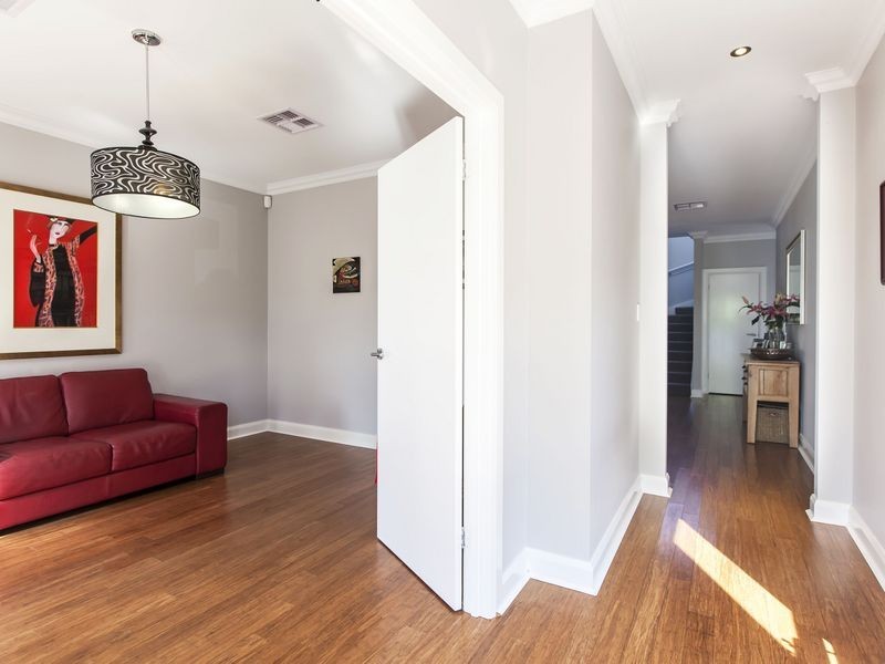 14 Kernick Way, Brompton SA 5007