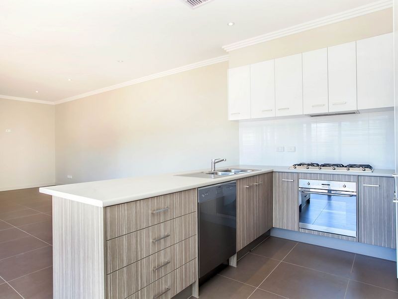 1 Maramba Avenue, West Lakes SA 5021