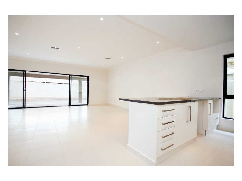 8 Elm Terrace, Glenelg North SA 5045