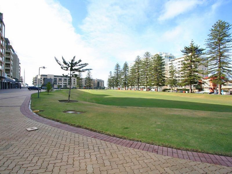 403/19 Holdfast Promenade, Glenelg SA 5045