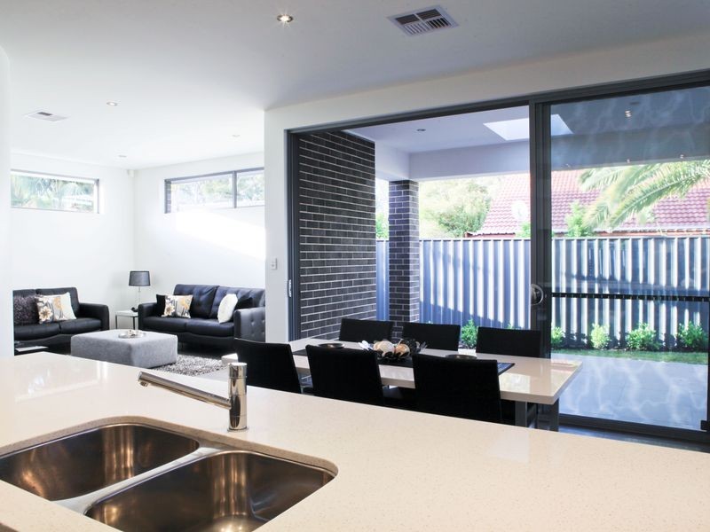 5a Carinya Crescent, Rostrevor SA 5073