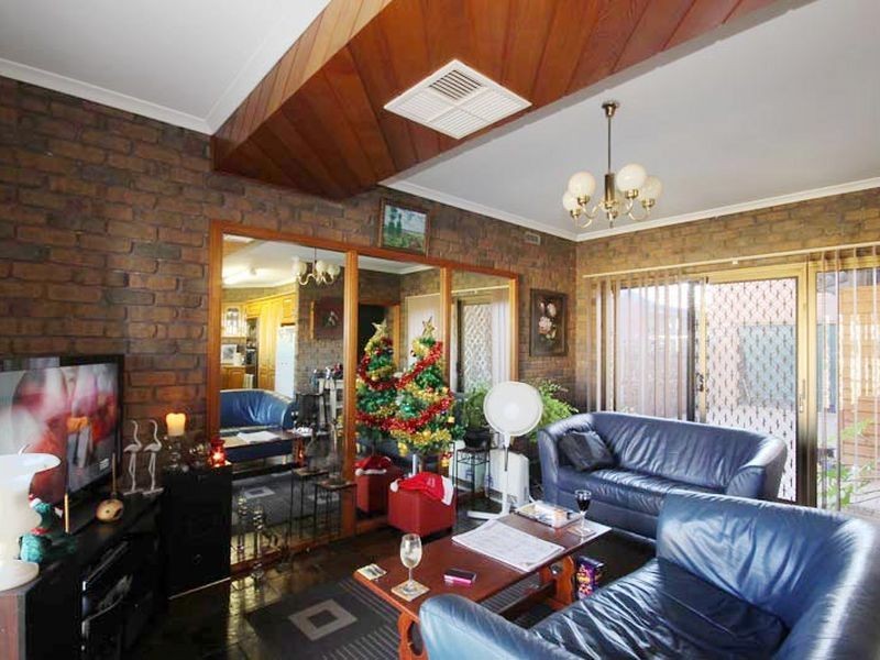 14 McDonald Grove, West Lakes SA 5021