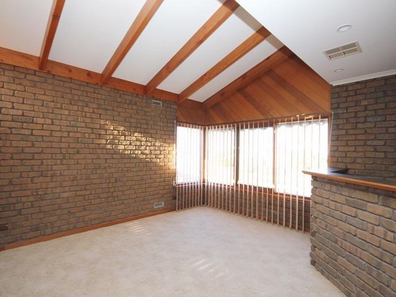 14 McDonald Grove, West Lakes SA 5021