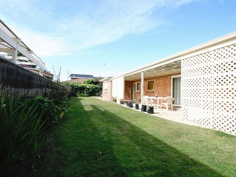 10 Heysen Crescent, West Lakes Shore SA 5020