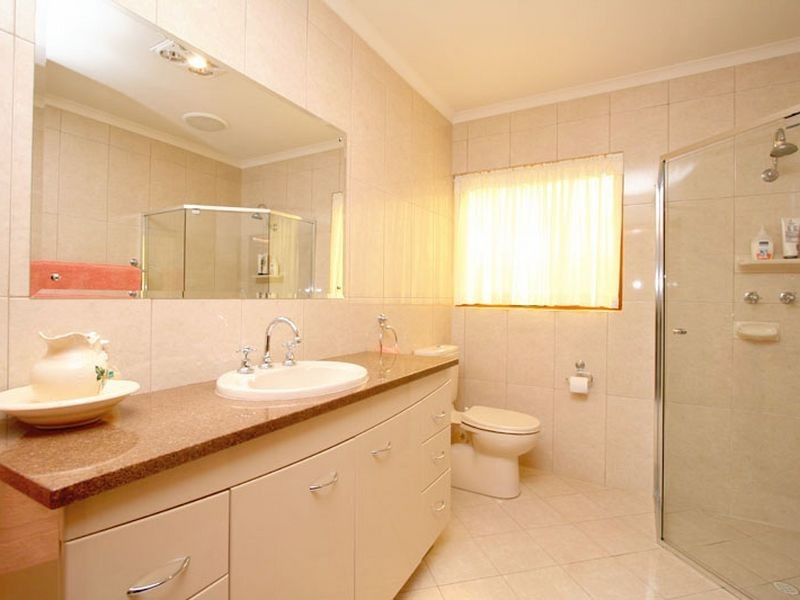 10 Heysen Crescent, West Lakes Shore SA 5020