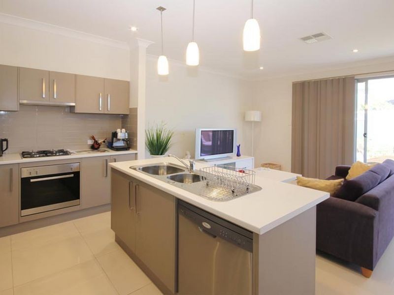 12 James Street, Royal Park SA 5014