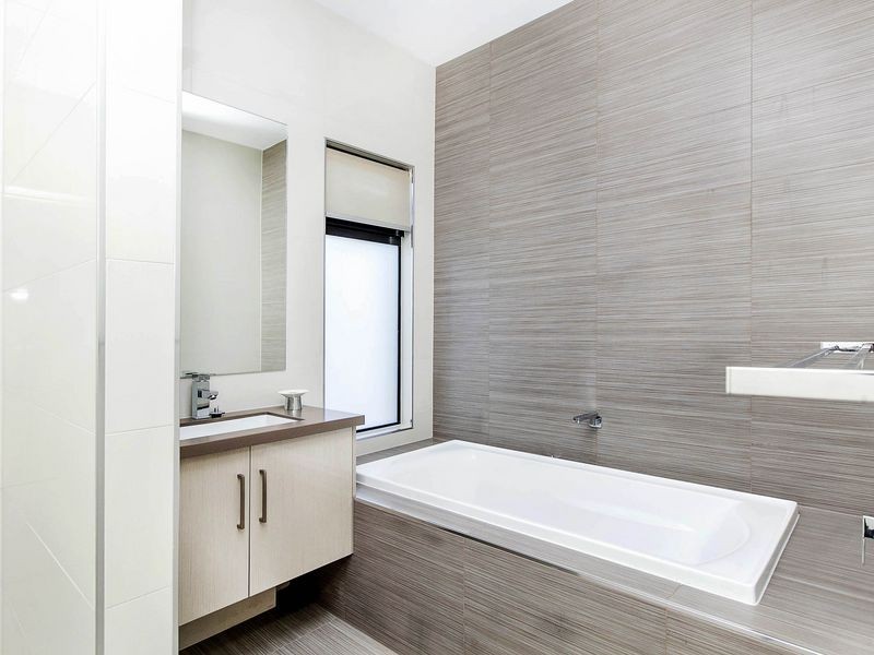 13 Laver Crescent, West Lakes Shore SA 5020