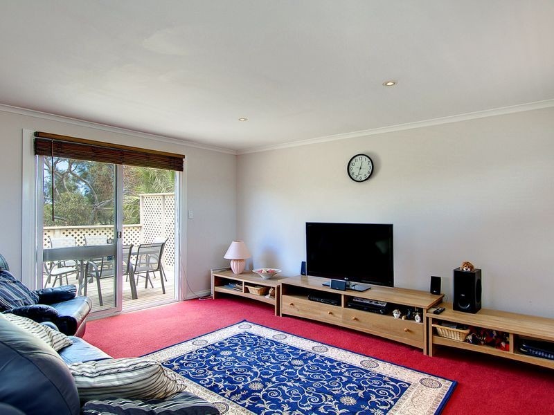 74 Lochside Drive, West Lakes SA 5021