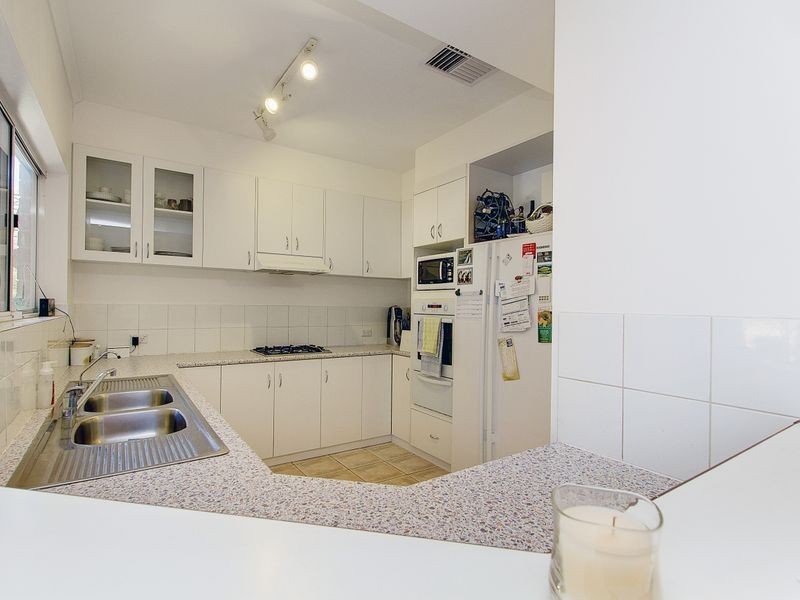 74 Lochside Drive, West Lakes SA 5021