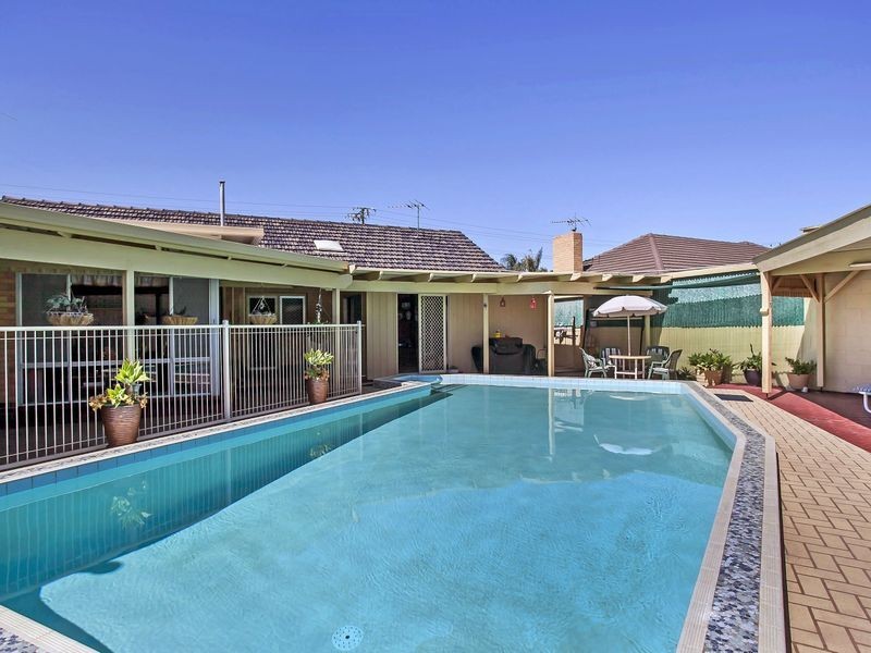 12 Jamaica Avenue, Fulham Gardens SA 5024