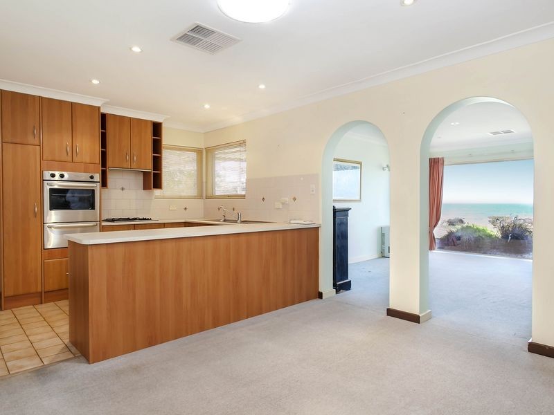 52 Sandpiper Place, West Lakes Shore SA 5020