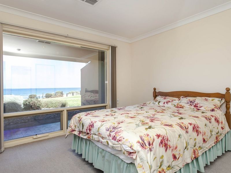 52 Sandpiper Place, West Lakes Shore SA 5020