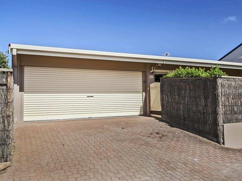 52 Sandpiper Place, West Lakes Shore SA 5020