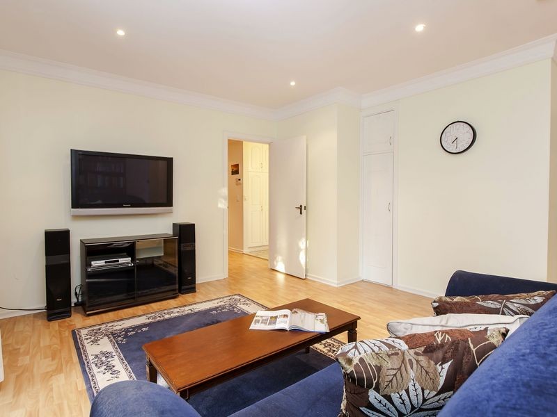 12 Dame Pattie Circuit, West Lakes SA 5021