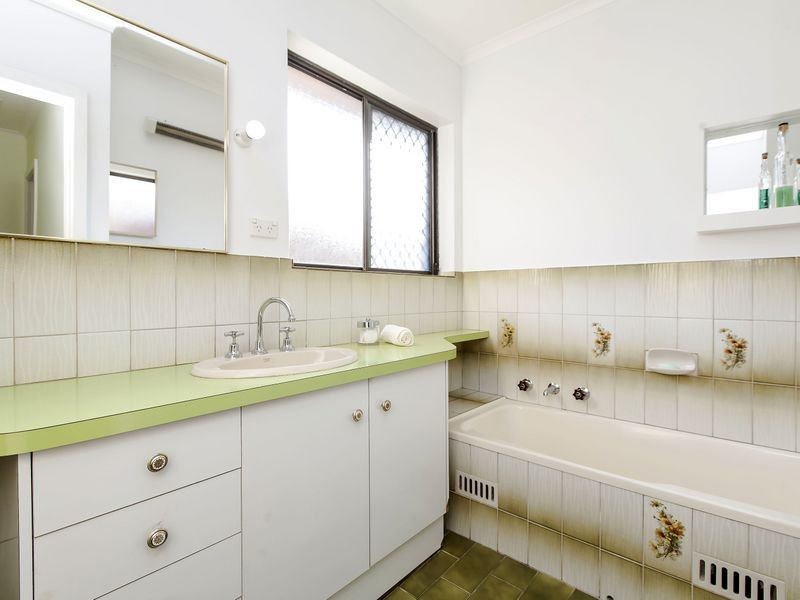 12 Dame Pattie Circuit, West Lakes SA 5021