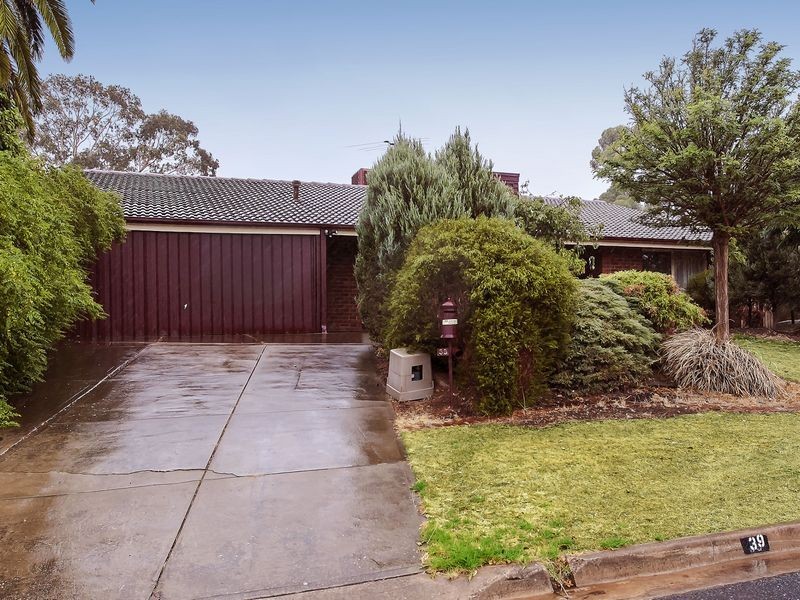 39 Rosewall Avenue, Gulfview Heights SA 5096