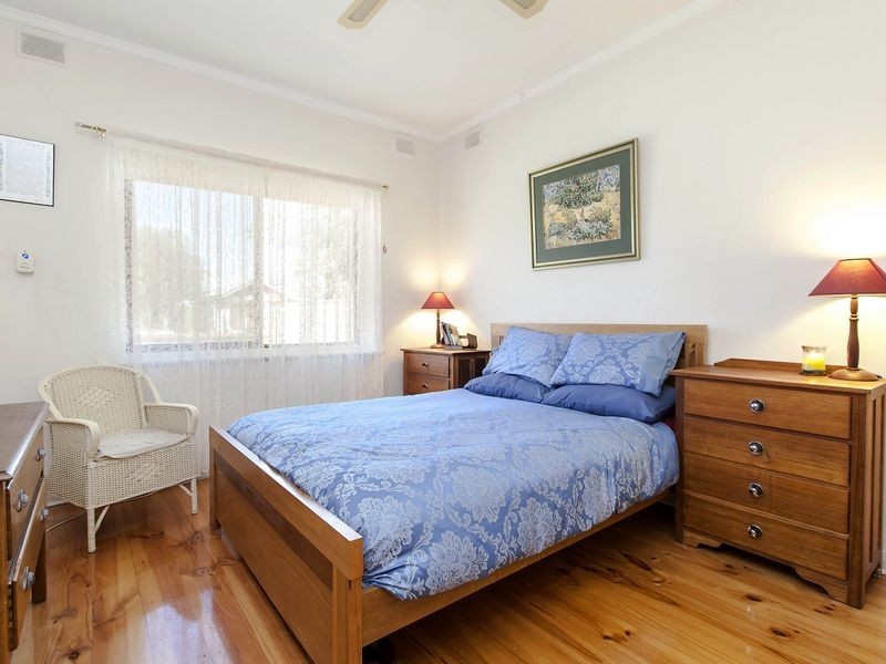 2 Sinclair Street, Grange SA 5022