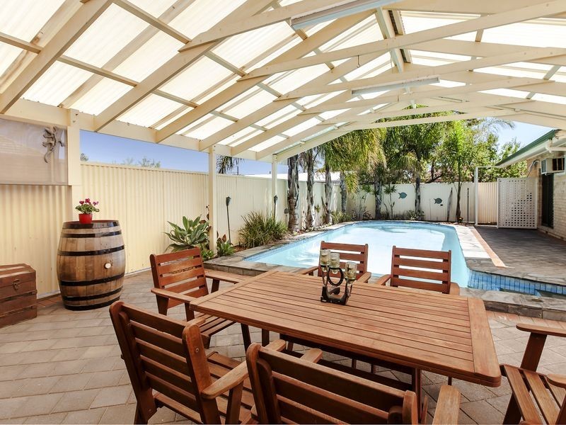 2 Sinclair Street, Grange SA 5022