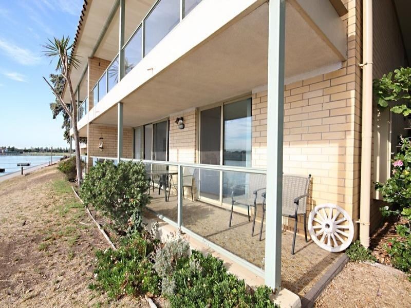 10/70 Military Road, Tennyson SA 5022