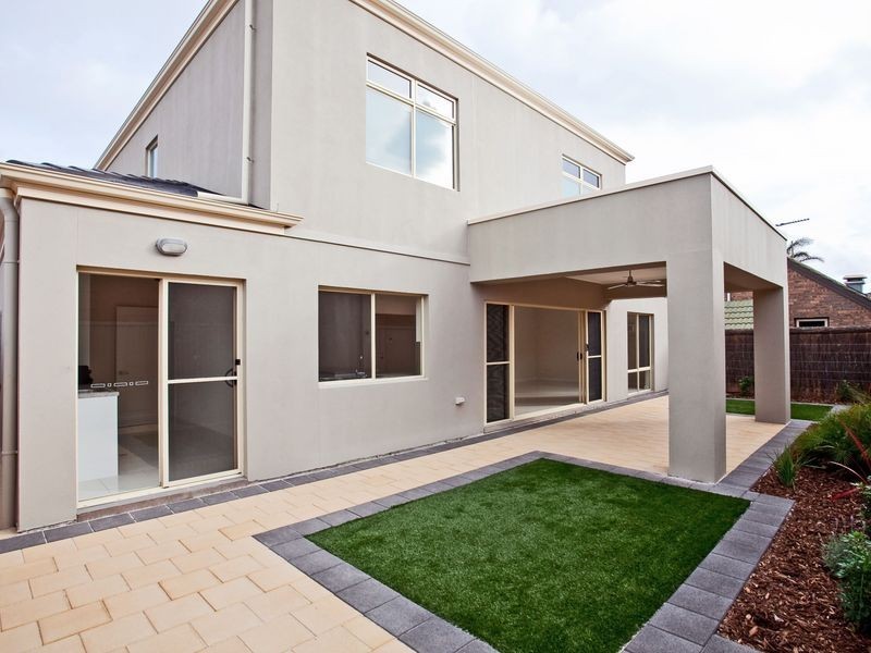 21 Antigua Grove, West Lakes SA 5021