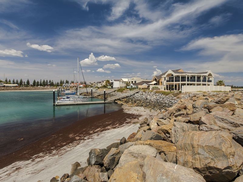 38 Cooroyba Court, North Haven SA 5018