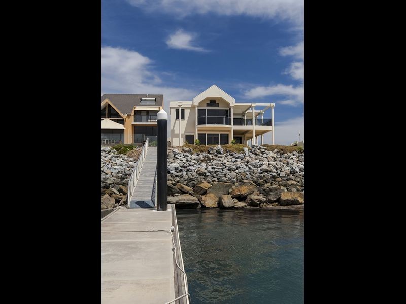 38 Cooroyba Court, North Haven SA 5018