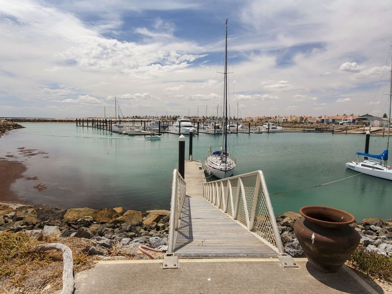 38 Cooroyba Court, North Haven SA 5018