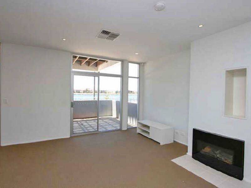 2 Parri Crescent, Port Adelaide SA 5015