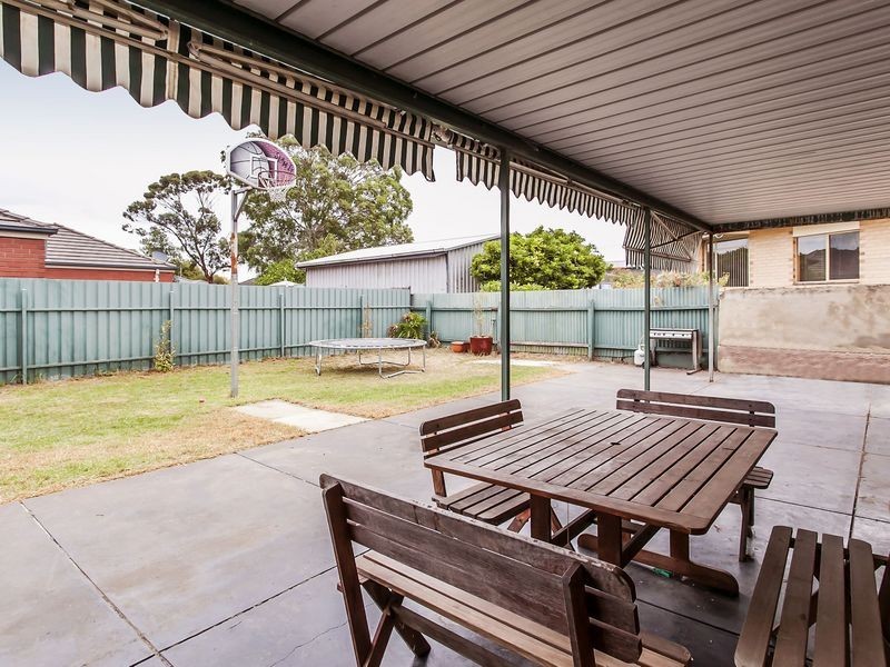 1 The Parkway, Hampstead Gardens SA 5086