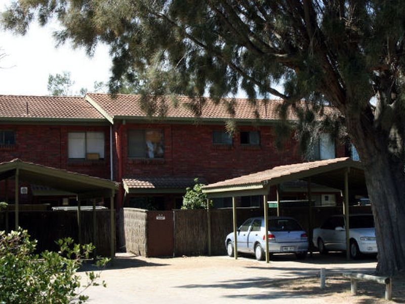 23 Brebner Drive, West Lakes SA 5021