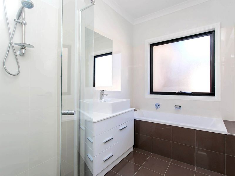 9 Kirra Avenue, West Lakes Shore SA 5020