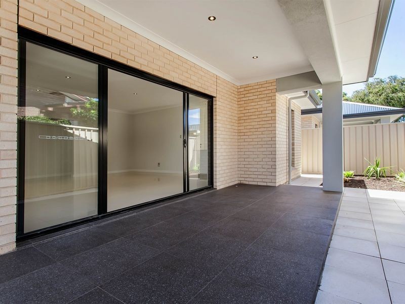 9 Kirra Avenue, West Lakes Shore SA 5020