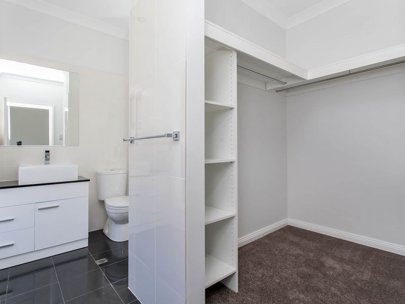 9 Kirra Avenue, West Lakes Shore SA 5020