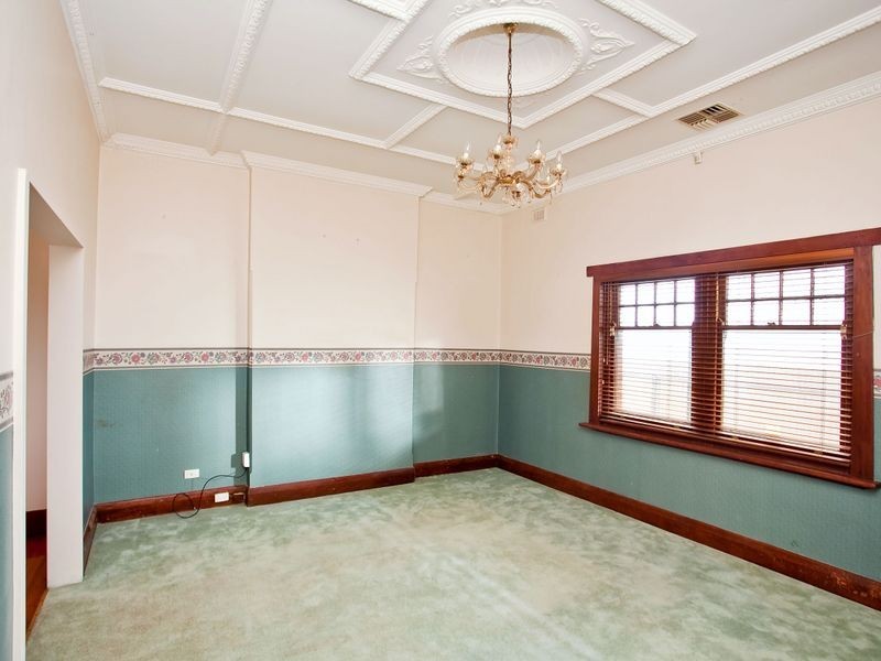 137 Trimmer Parade, Seaton SA 5023