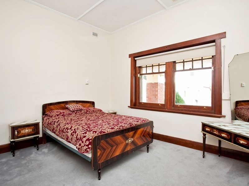 137 Trimmer Parade, Seaton SA 5023