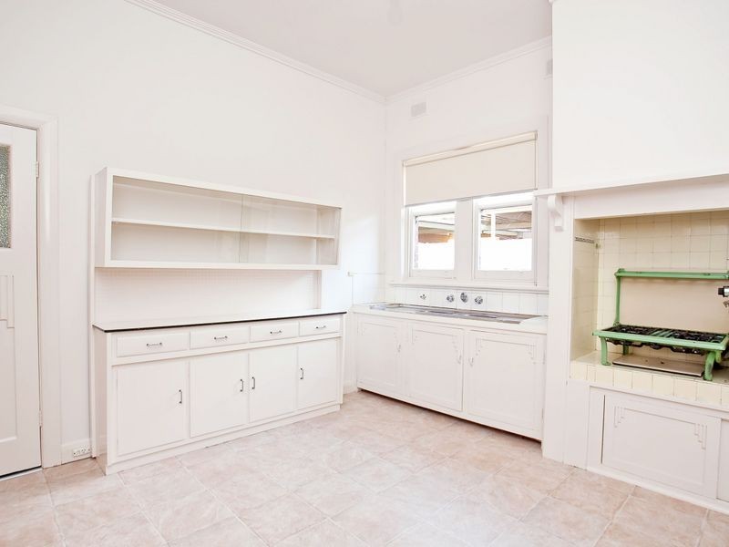 14 Radstock Avenue, Woodville Park SA 5011