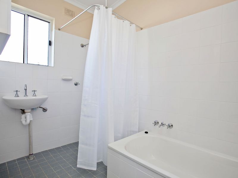 28 Bristol Crescent, Taperoo SA 5017